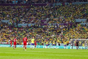  德甲揭幕战上演进球大战创纪录  