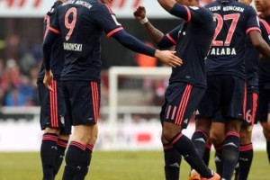  科隆门将超神扑救零封拜仁攻击群  