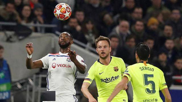  法甲金靴之争进入冲刺阶段，两名前锋同进两球紧咬不放